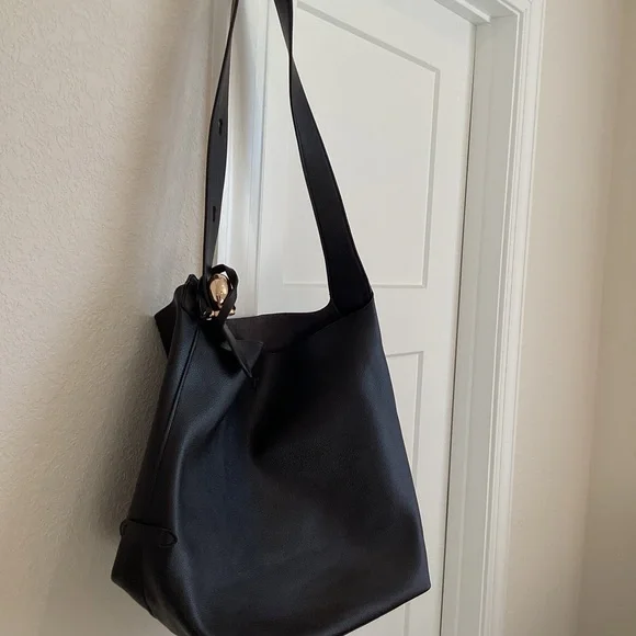 Anthropologie Slouchy Faux-Leather Tote NWOT Black Gold Knob - Picture 6 of 11